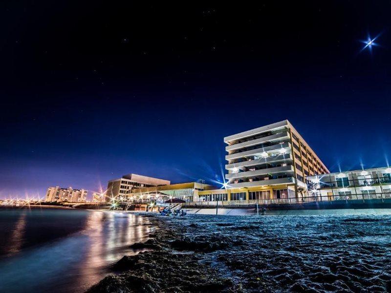 Emerald Hotel 3*