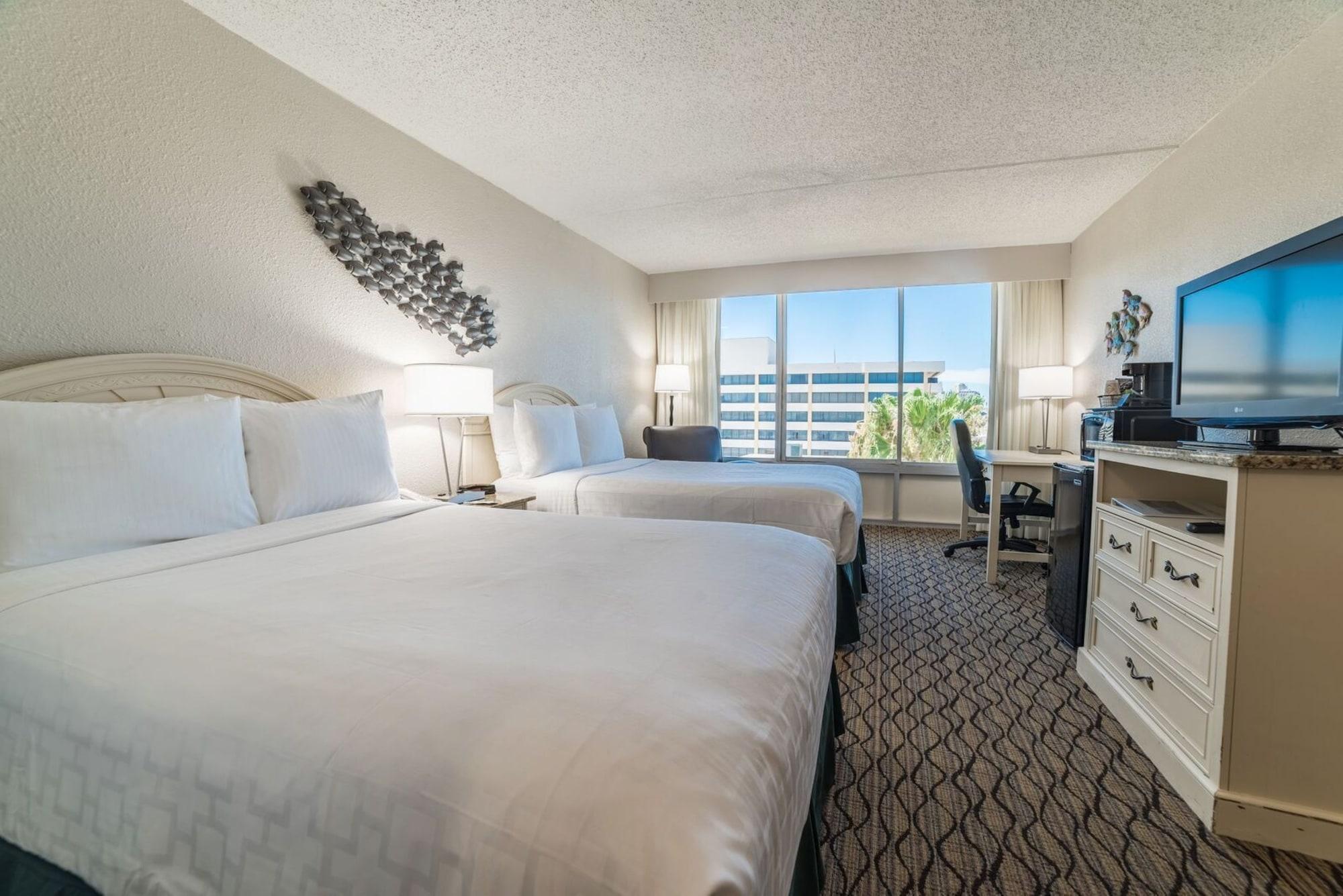 Emerald Hotel 3*