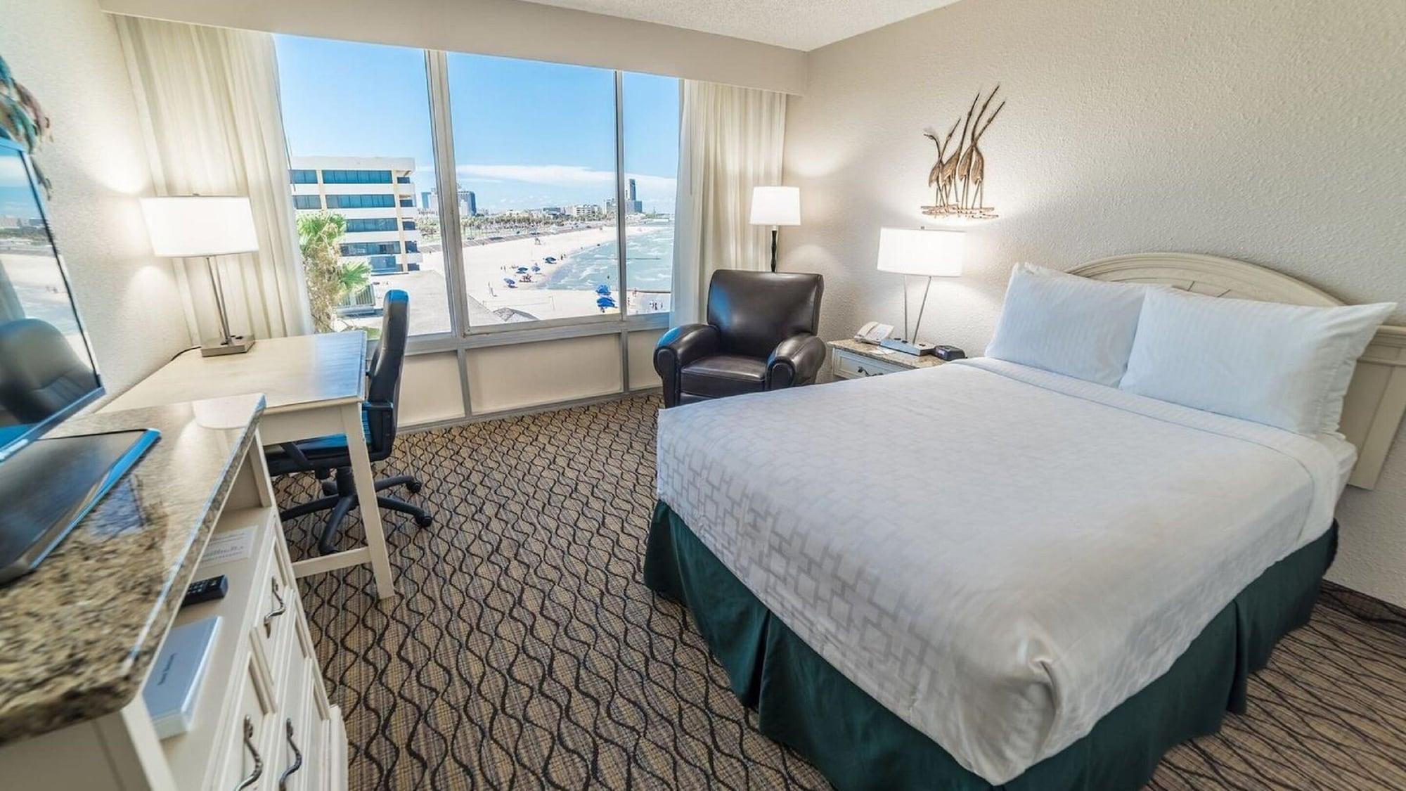 Hotel Emerald 3*